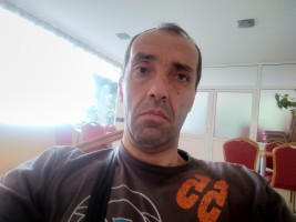 Деян Донев