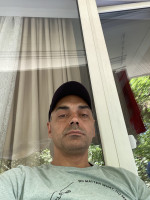 Monimoni